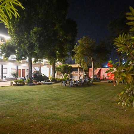 The Kedar Resort Матхура Екстер'єр фото